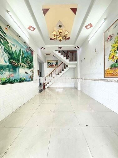 NHÀ GẦN MT ĐẶNG THÚC VỊNH HÓC MÔN