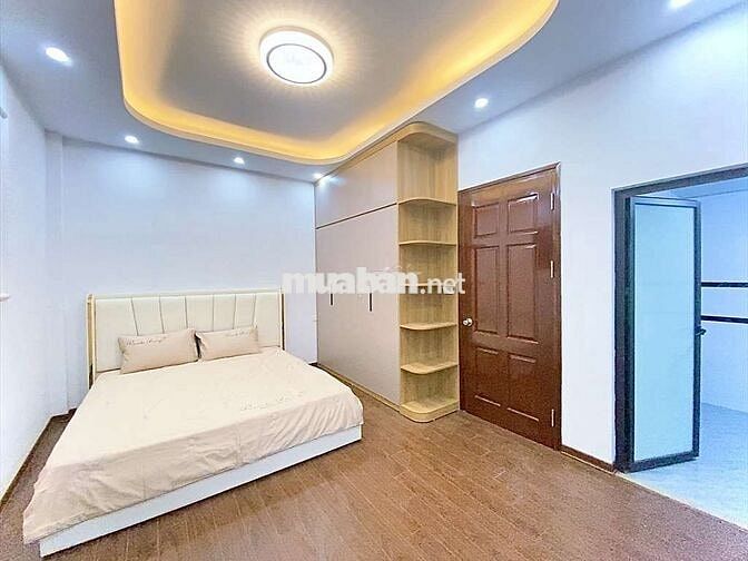 NHÀ ĐẸP NGAY PHỐ BÀ TRIỆU, CHỢ HÀ ĐÔNG, 34M2, ÔTÔ GẦN, SÂN XE RỘNG