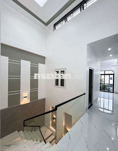 NHÀ 2 LẦU + FUL NỘI THẤT CAO CẤP - KHU VH TÂY ĐÔ