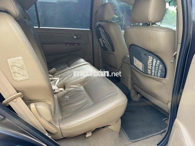 TOYOTA FORTUNER 2.7V HAI CẦU MÁY XĂNG