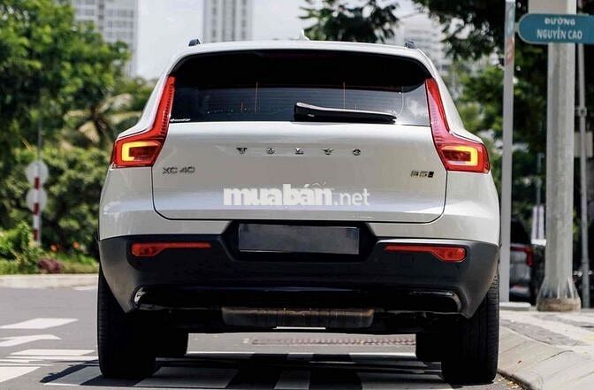 Volvo XC40 Ultimate B5 AWD 2023 Siu Đẹp