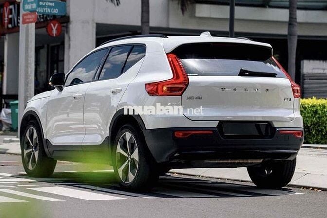 Volvo XC40 Ultimate B5 AWD 2023 Siu Đẹp