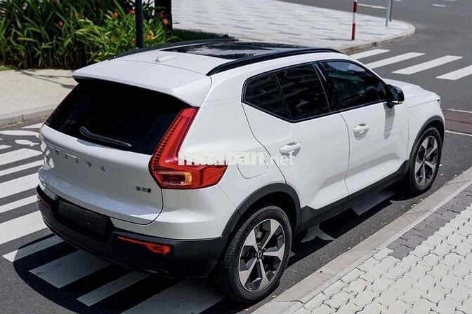 Volvo XC40 Ultimate B5 AWD 2023 Siu Đẹp