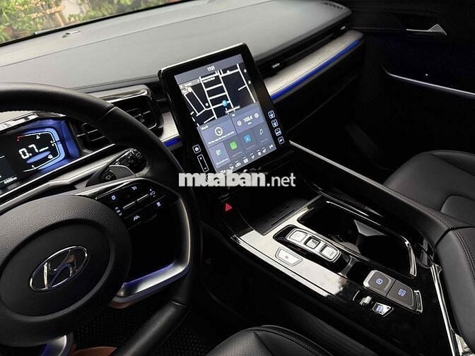 Hyundai Custin 2023 Cao Cấp 2.0T - 5000 km