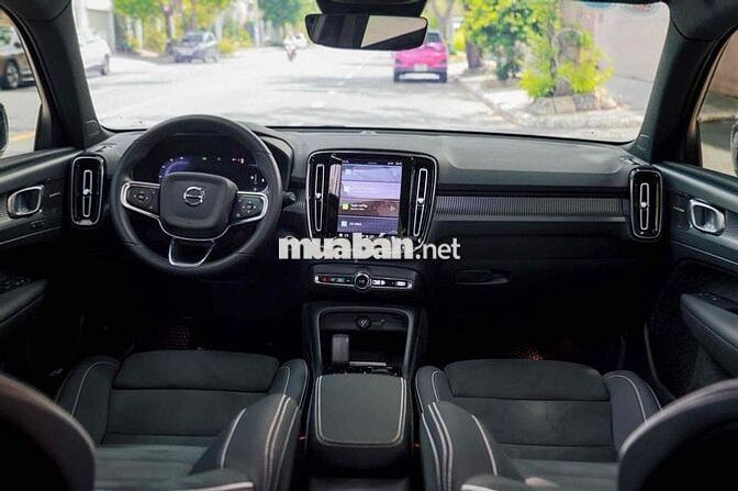 Volvo XC40 Ultimate B5 AWD 2023 Siu Đẹp