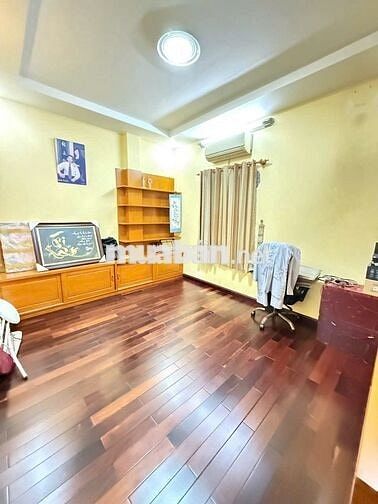 HẠ GẤP 1.5 TỶ , ĐƯỜNG NHỰA 6M THÔNG , CHDV 10PN THU NHẬP 40-50tr/Tháng