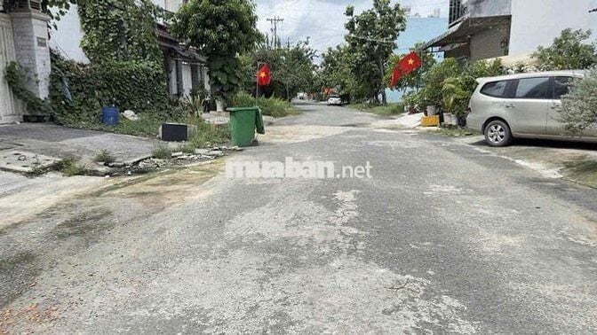 lô đất đẹp trung chánh hocmon. đường 12m tô ký vào 1/ giá 4,75tỷ