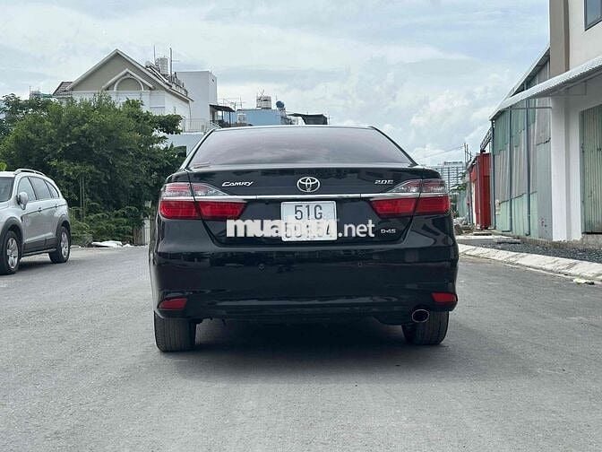 Toyota Camry 2017 2.0E bao thầy thợ test