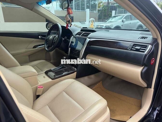 Toyota Camry 2017 2.0E bao thầy thợ test