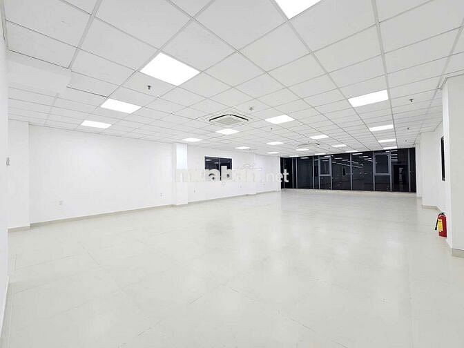 Tòa vp mới xây 100% 2a Trương Công Định, dt. 8,5x17m 1 hầm 7 lầu st.
