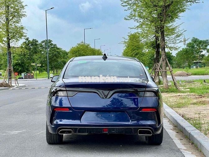 VinFast Lux A2.0 2022 A2.0 Tiêu chuẩn - 29000 km