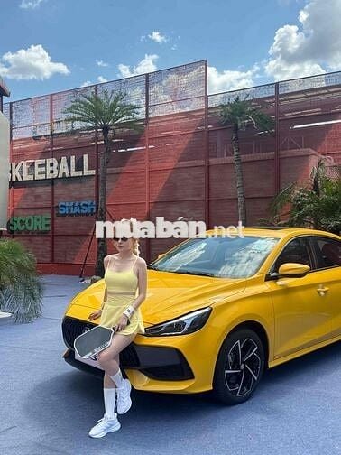 MG MG5 2025 - 15 km