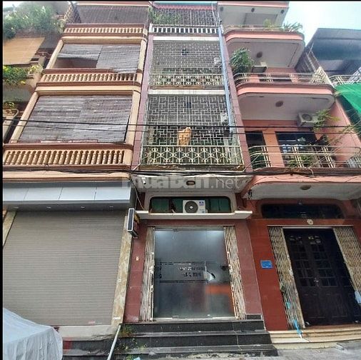 BÁN NHÀ TRUNG KÍNH Ô TÔ TRÁNH VỈA HÈ, 30M2 × 5 TẦNG, 6PN, CHỈ 14.1 TỶ