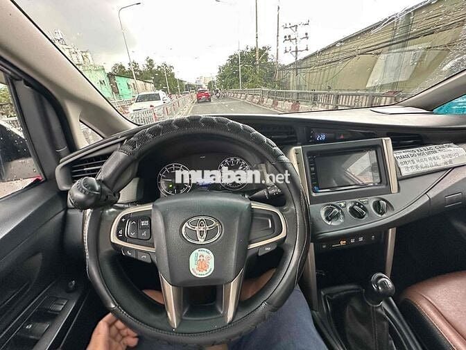 Toyota Innova 2018 - 3800 km