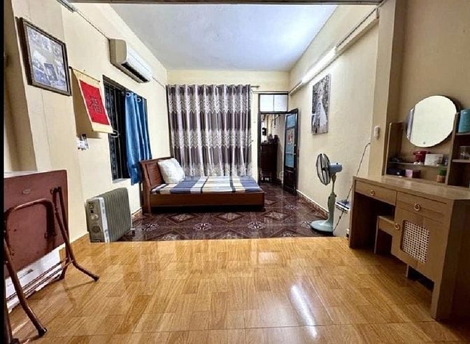 BÁN NHÀ TRUNG KÍNH Ô TÔ TRÁNH VỈA HÈ, 30M2 × 5 TẦNG, 6PN, CHỈ 14.1 TỶ