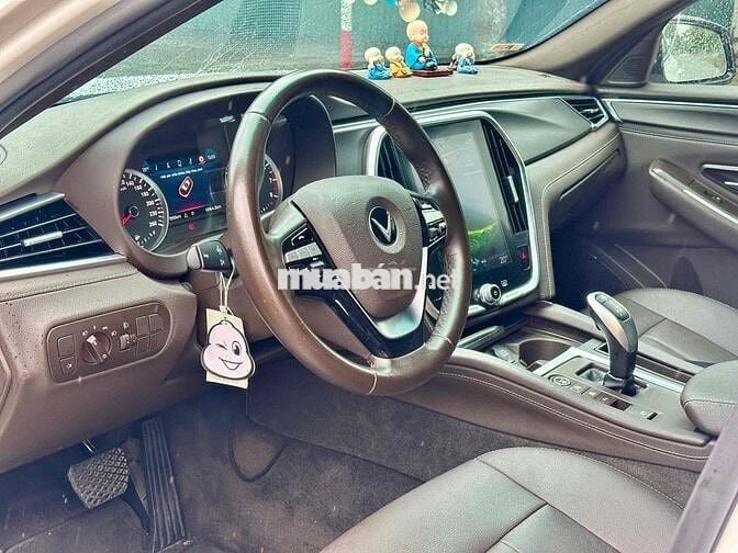 VinFast Lux A2.0 2022 A2.0 Tiêu chuẩn