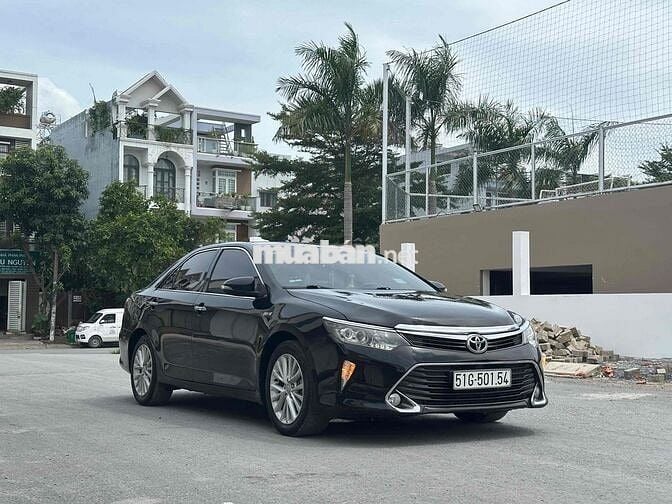 Toyota Camry 2017 2.0E bao thầy thợ test