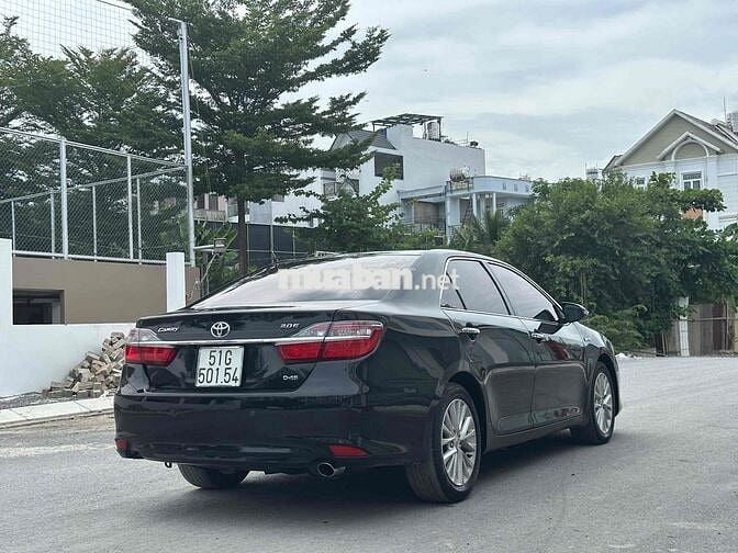Toyota Camry 2017 2.0E bao thầy thợ test