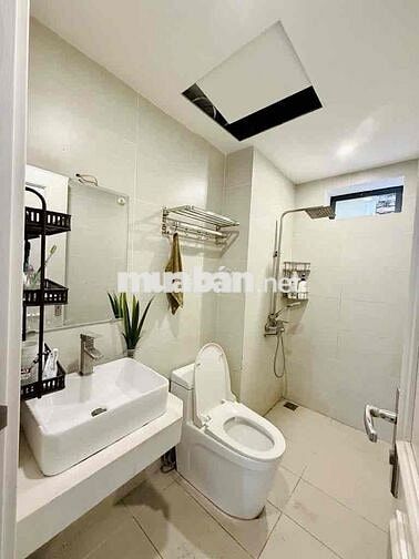 🌺🌺🌺BÁN NHÀ NGỌC LÂM PHỐ CỔ 4TẦNG NGÕ THÔNG VỚI PHỐ NGUYỄN VĂN CỪ - GAR
