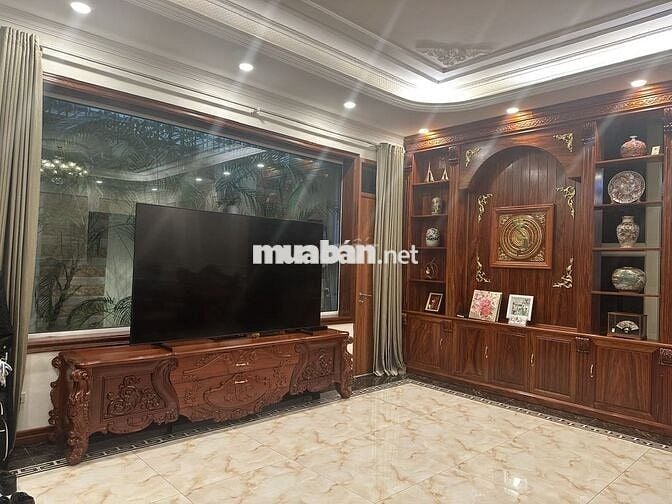 Bán biệt thự Việt Hưng, hoàn thiện siêu đẹp 190m2 vị trí vip, giá rẻ