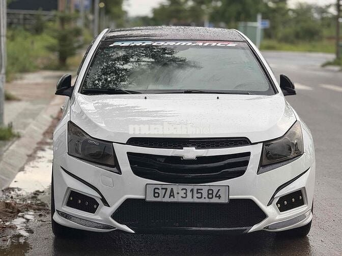 Chevrolet Cruze 2015 - Sedan Trắng, Số Sàn