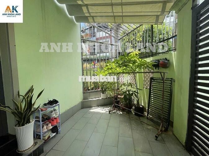 GIẢM MẠNH BÁN GÂP LÔ GÓC 2 MẶT TIỀN CÓ NHÀ KIÊN CỐ_XÂY BIỆT THỰ, CHDV