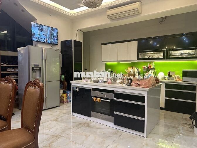 Bán biệt thự Việt Hưng, hoàn thiện siêu đẹp 190m2 vị trí vip, giá rẻ
