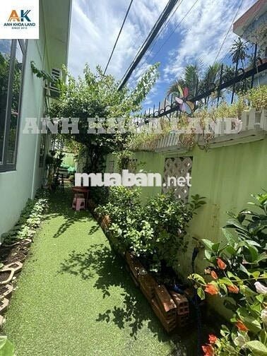 GIẢM MẠNH BÁN GÂP LÔ GÓC 2 MẶT TIỀN CÓ NHÀ KIÊN CỐ_XÂY BIỆT THỰ, CHDV