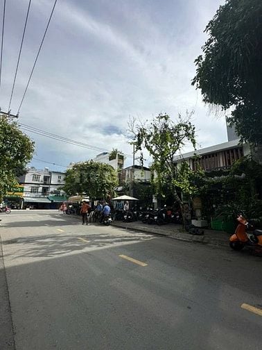 Nhà mặt tiền đường 42 sau lộ giới 2 mặt tiền Nguyễn Thị Thập