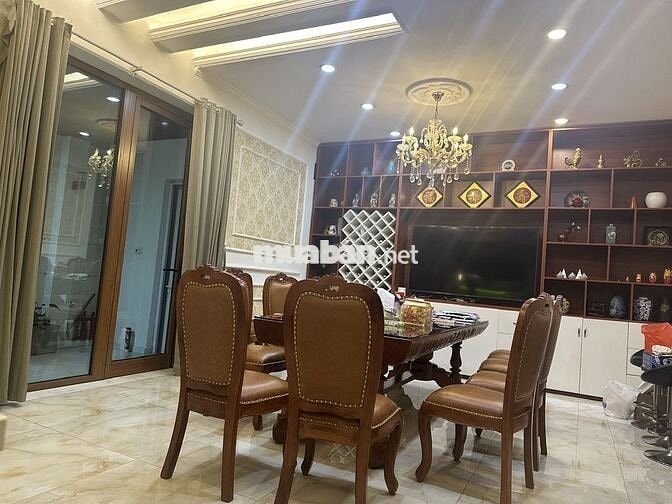 Bán biệt thự Việt Hưng, hoàn thiện siêu đẹp 190m2 vị trí vip, giá rẻ
