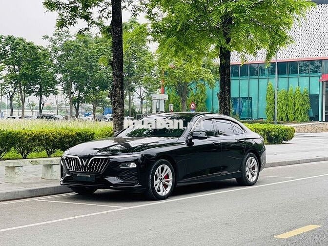 VinFast Lux A base đen 2021, xe đẹp 1 chủ từ đầu