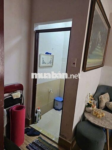 Cho thuê nhà Hẻm 154 Âu Dương Lân