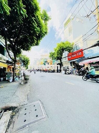NHÀ KHU VIP PHƯỜNG 3- SÁT HẺM XE HƠI – DT50 M2  – Ở NGAY –  NHỈNH 6 TỶ