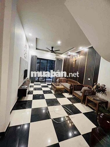 Nhà Nguyên Căn 60m, 4 Tầng Cạnh Royal CiTy - Ngã Tư Sở