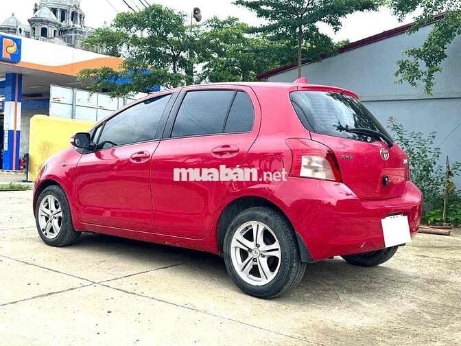 Toyota Yaris 2007 - 150000 km