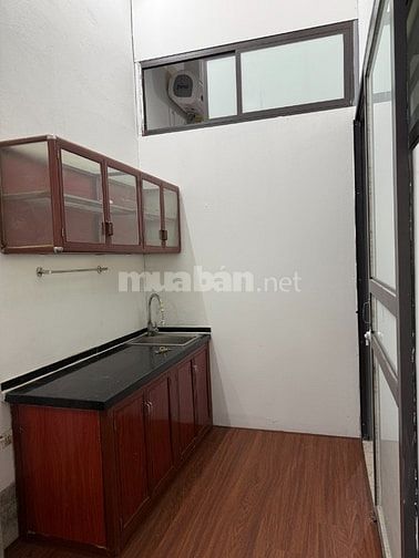 Cho thuê căn hộ 25m2 và 50m2 làng Ngọc Hà