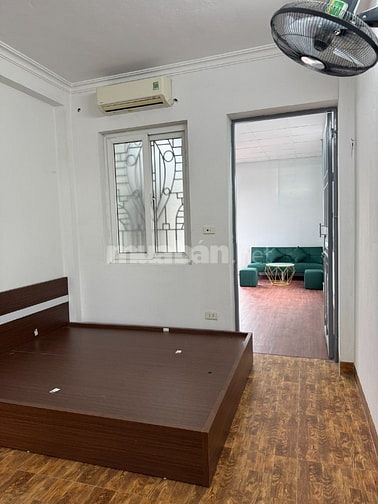 Cho thuê căn hộ 25m2 và 50m2 làng Ngọc Hà