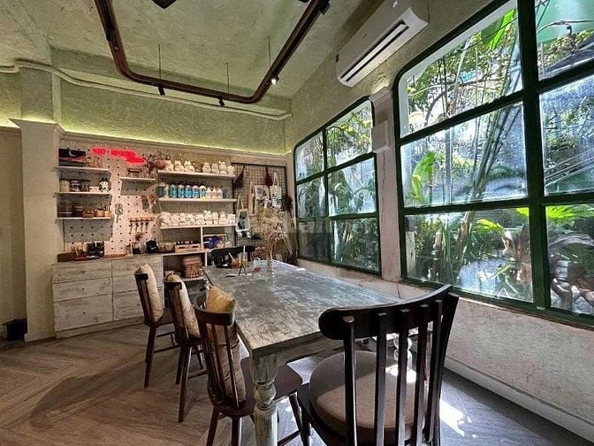 BIỆT THỰ MẶT TIỀN HOA PHƯỢNG, P.2, PHÚ NHUẬN - KINH DOANH TỰ DO