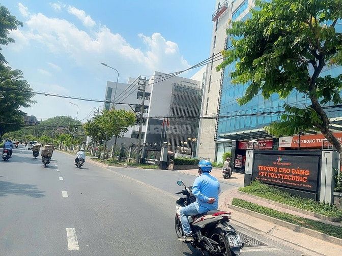GẤP BÁN xưởng đường 16m QL1A 825m2 rộng 33m sát CVPM Quang Trung 33 tỷ