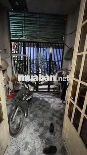nhà 30 m2 - 1 lầu - shr - hẻm ôtô thông - giá  2.750 tl