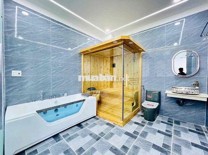 BÁN NHÀ PHỐ Q12 , CÓ THANG MÁY. NHÀ 3 LẦU 5 PN , DT:4,5*19