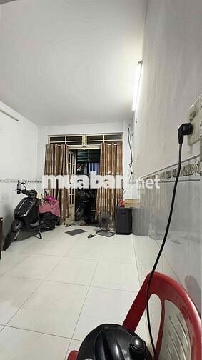 nhà 30 m2 - 1 lầu - shr - hẻm ôtô thông - giá  2.750 tl