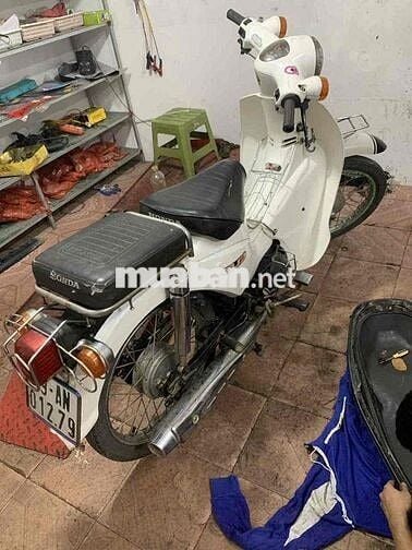 Nhà thừa xe em cần bán em Cup Nhật 50cc
