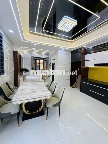 NGAY LÔ GÓC 2 MẶT THOÁNG- 70M² CHIẾN LƯỢC - GẦN TÊN LỬA