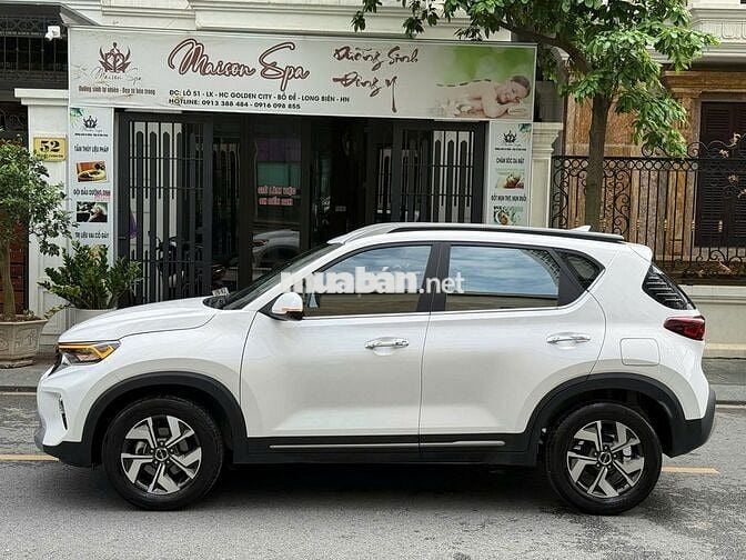 Kia sonet sx 2023 luxury Odo 2v km