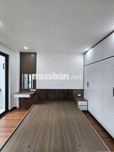 BÁN NHÀ PHỐ VIỆT HƯNG LONG BIÊN