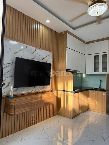 Bán nhà riêng ở ngay, 5 tầng 140 phố trung phụng đống đa, sổ đỏ 