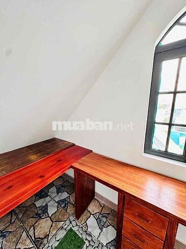 🏦 Penthouses cho thuê nup hẻm 1/ Phạm huy thông P17