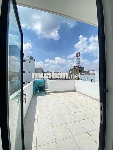 Nhà mới, có gara oto, SHR 70m2 sát mặt tiền Tô Ngọc Vân, DTSD 200m2