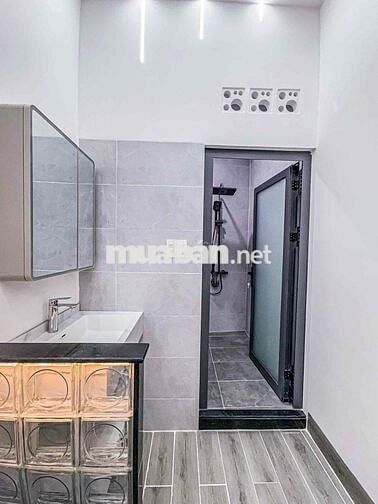 NHÀ LẦU 3 PN FULL NỘI THẤT HẺM 102 ĐƯỜNG LÊ ANH XUÂN